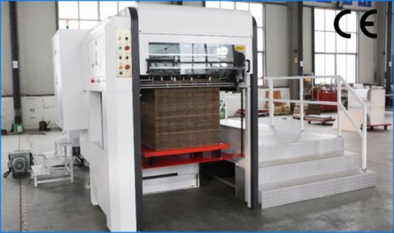 480 * 450 mm Min Tamanho do papel CQT-1520 Corte automático de matriz com descolamento e enrolamento