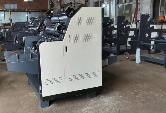 Máquina de laminação de cartão ondulado com tensão de 380 V e potência de geradores de 3 kW