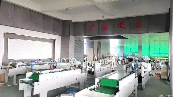 Gluer de pasta para colagem e dobragem de caixas acomoda material de papel de vários tamanhos
